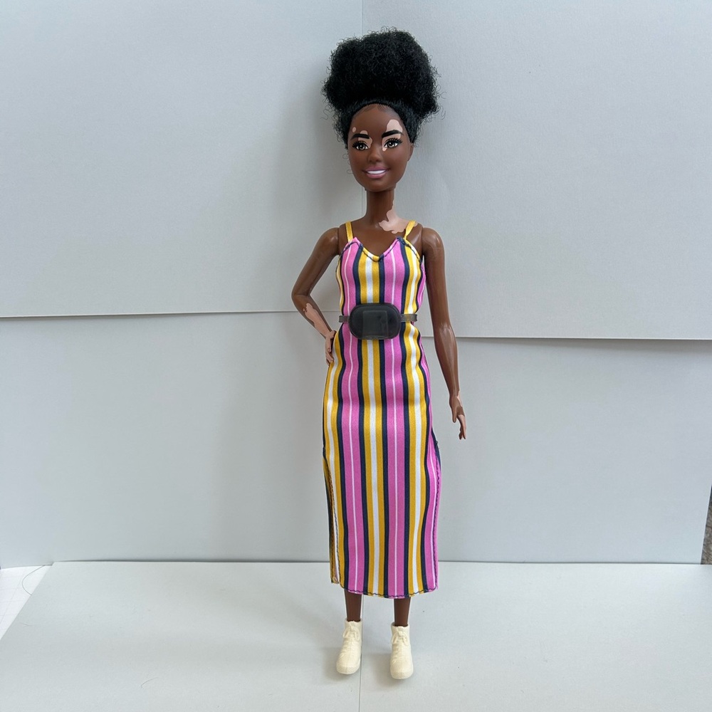 Collectible Fashionista #135 Petite Vitiligo Barbie Doll